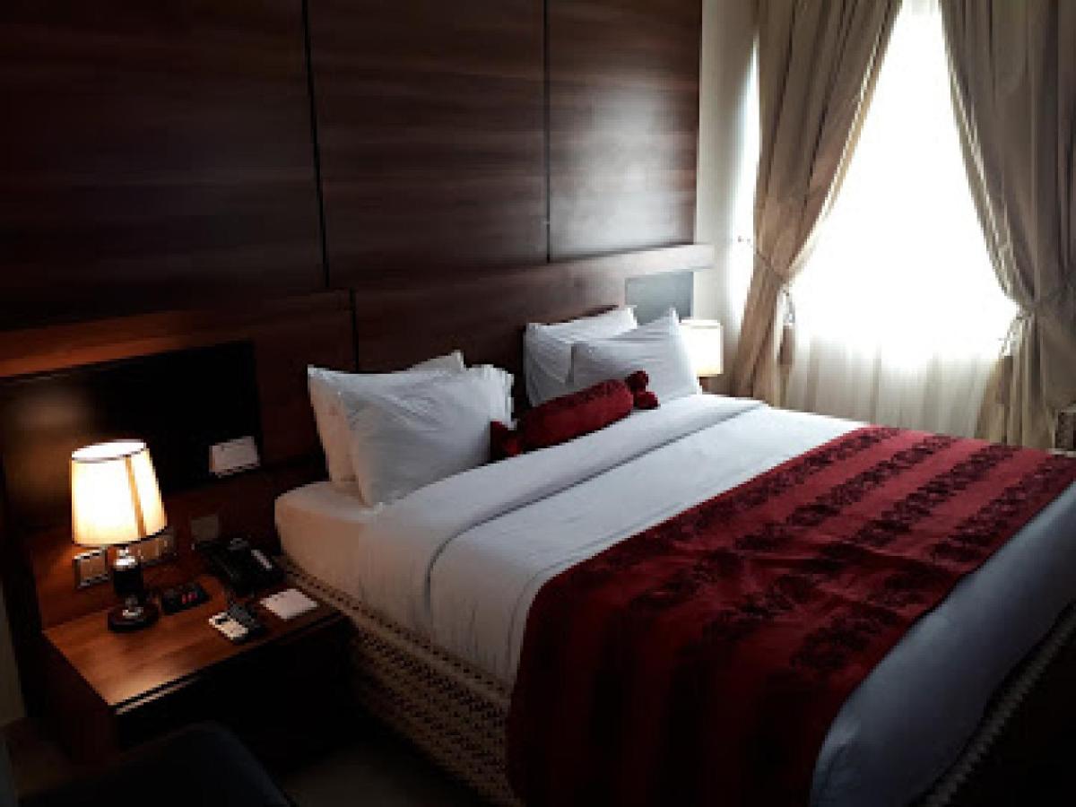 Room In Lodge - Best Western Plus-Ibadan Eksteriør bilde
