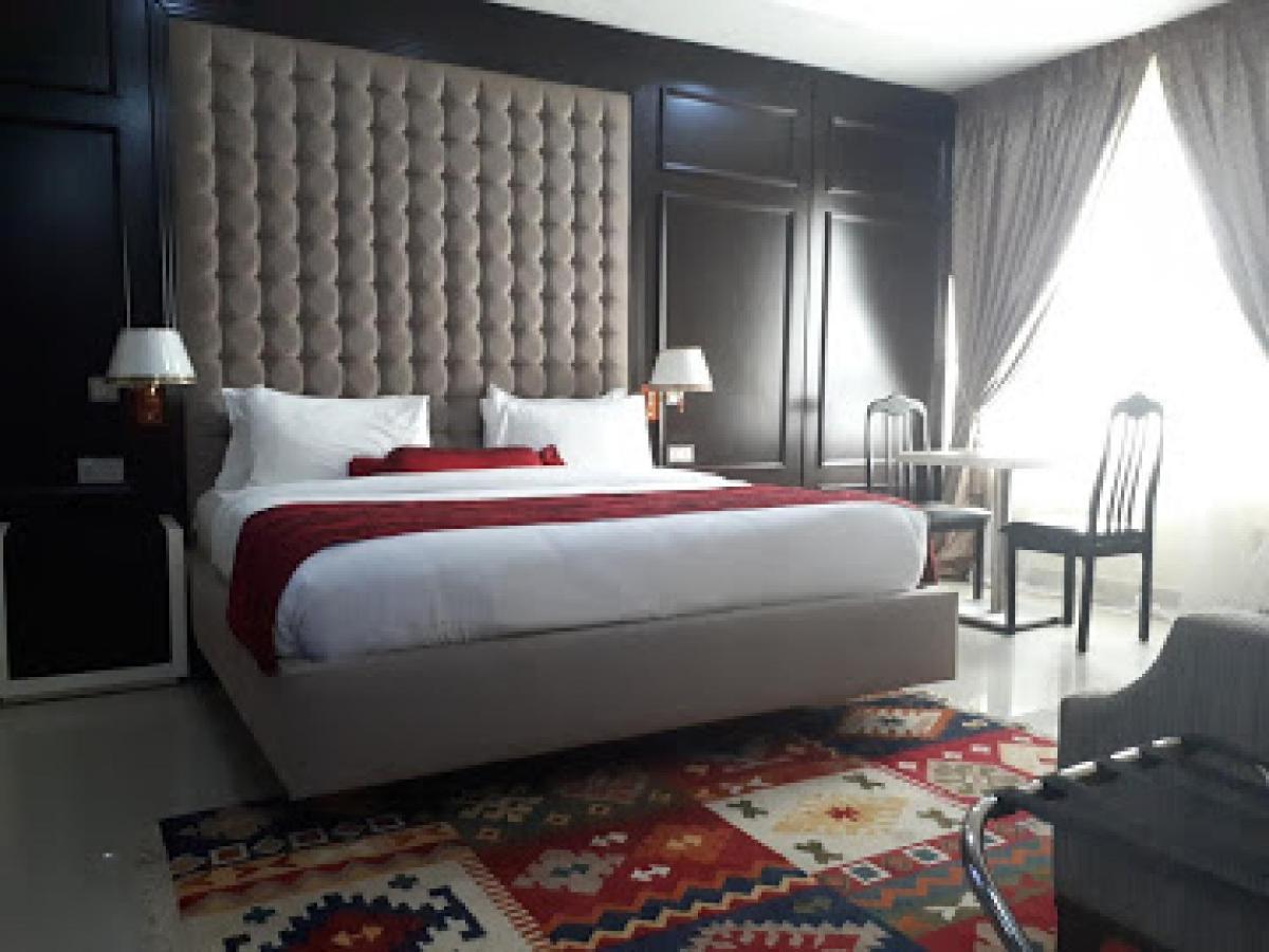 Room In Lodge - Best Western Plus-Ibadan Eksteriør bilde